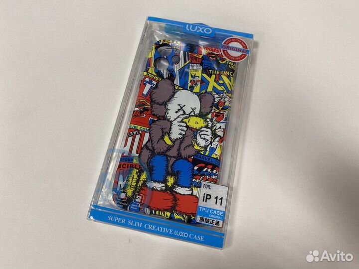 Чехол на iPhone 11 Kaws