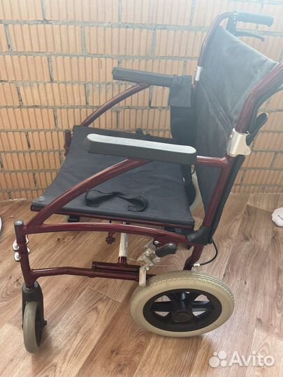 Коляска инвалидная