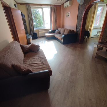 Коттедж 180 м² на участке 10 сот.