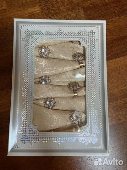 Набор новый скатерть и салфетки 150х220 см