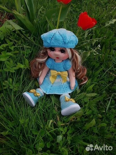 Кукла ручной работы с одеждой