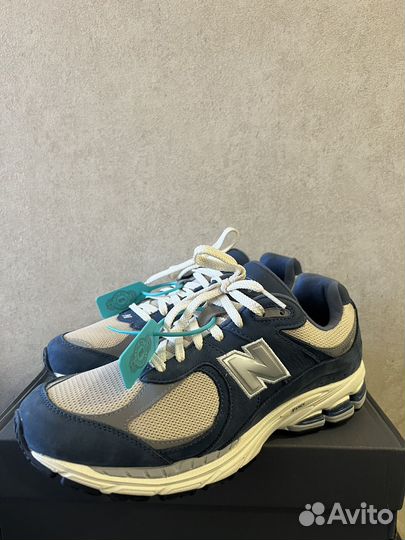 Кроссовки new balance 2002r