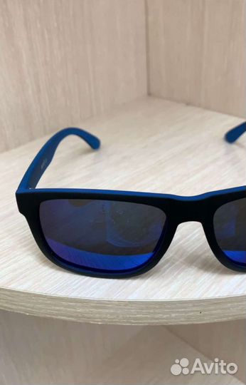 Солнцезащитные очки polaroid