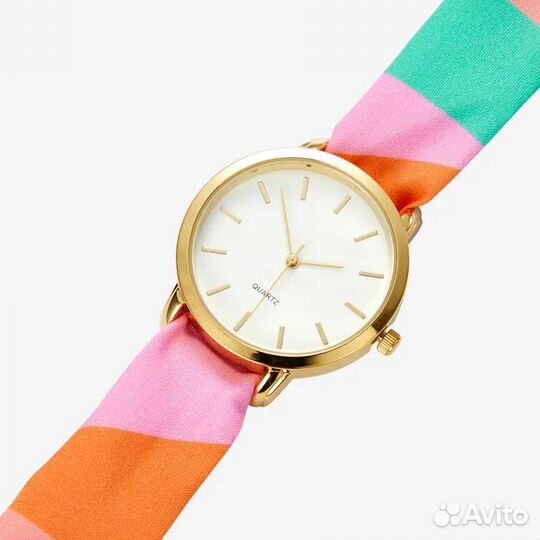 Часы с ремешком-лентой