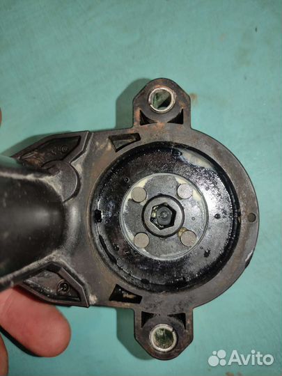 Мотор-редуктор (мотор, сервопривод) ручника