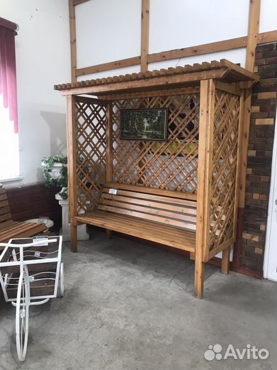 Пергола деревянная со скамейкой 2,0*0,8м. h-2,3м