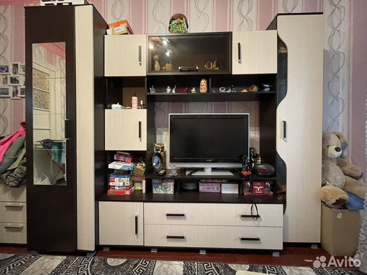 Стенка в гостиную