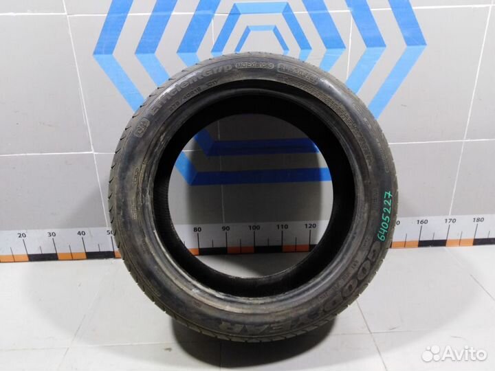 Goodyear EfficientGrip 275/40 R19