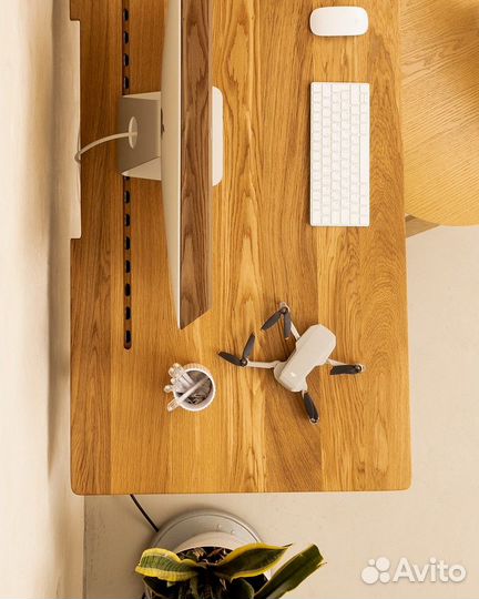 Дубовый стол