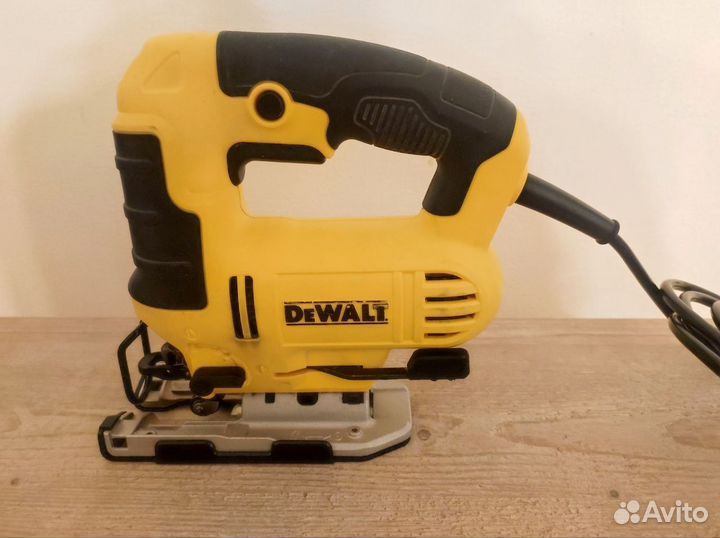 Электро лобзик dewalt