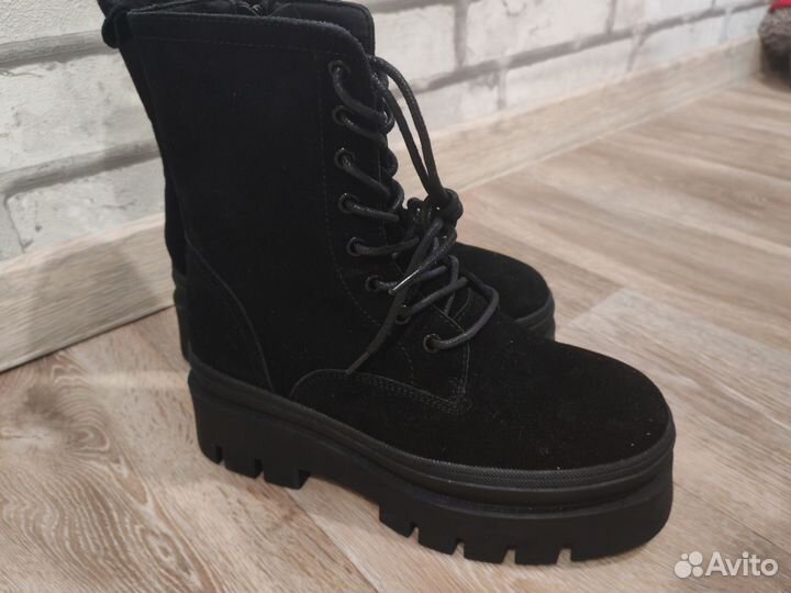 Зимние полусапожки, 39 размер. Новые