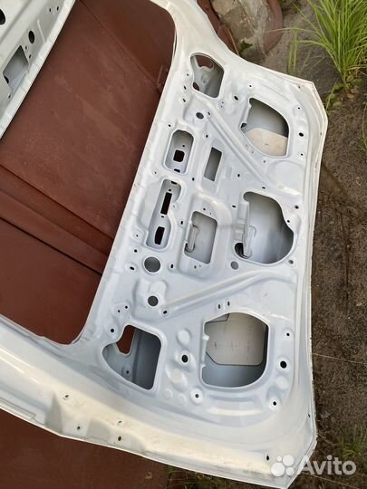 Крышка багажника тайота рав 4