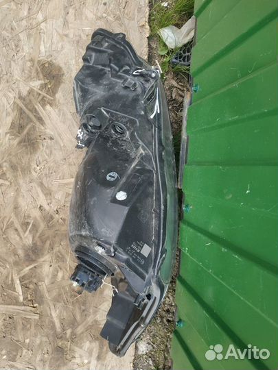 Suzuki SX4 с 2013 фара передняя правая