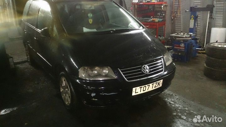 Разбор на запчасти Volkswagen Sharan 2000-2010