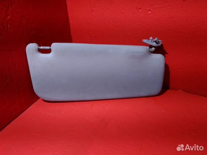 Козырек левый Митсубиси Аутлендер 1