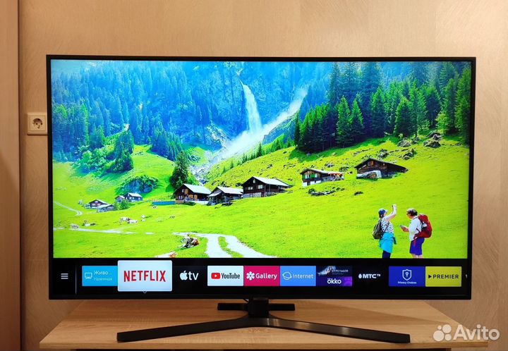 Огромный 4K Samsung 140см UHD SMART Wi-Fi Airplay