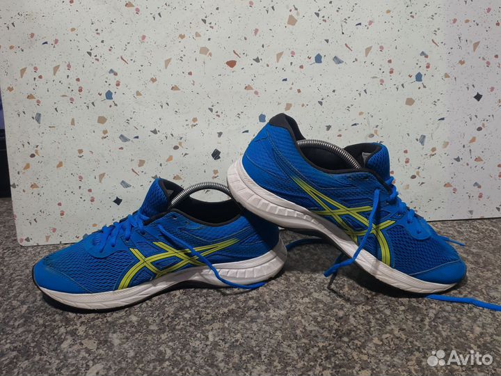 Кроссовки Asics оригинал 44