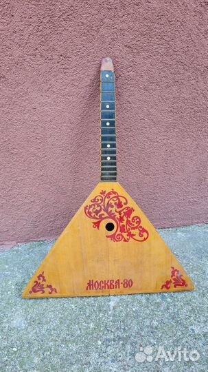 Балалайка Москва 80. Бесплатная доставка