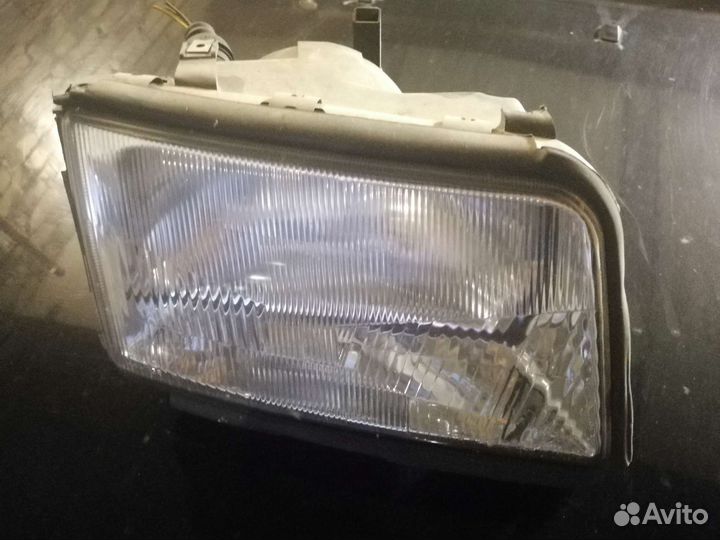 Фара правая audi 100 c4 Depo