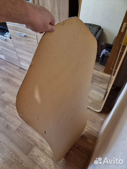 Зеркало без рамы