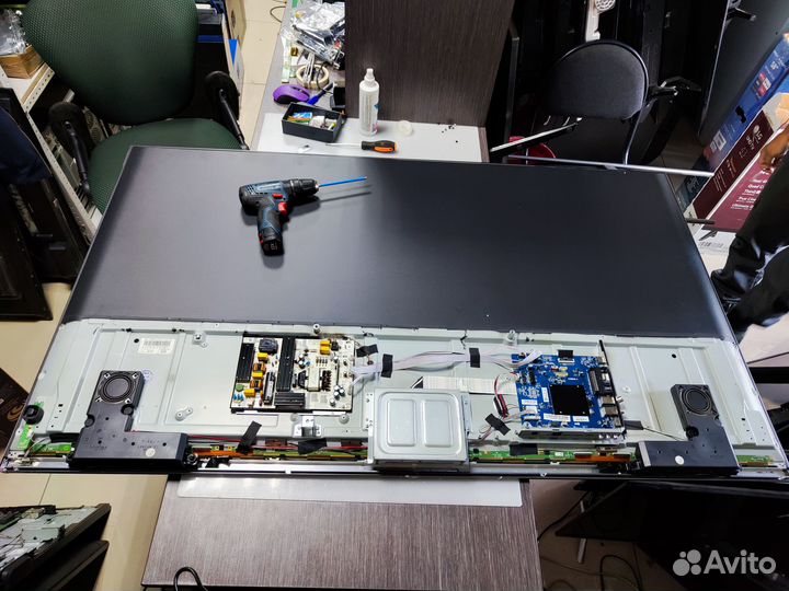 Телевизор Haier 65 Smart TV AX (По запчастям)