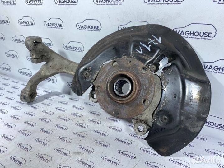 Кулак поворотный передний левый Audi A6 C6 3.2 BYU