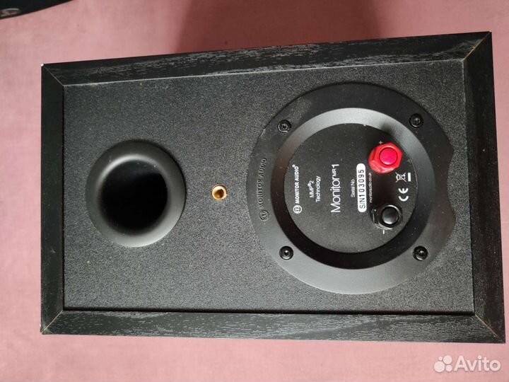 Комплект акустики Monitor Audio MR1 + centre + sub