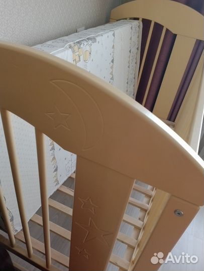 Детская кроватка