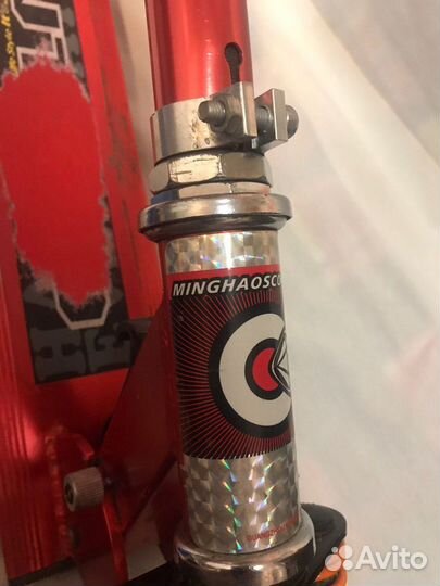 Продается самокат со светящимися колесами, б/у