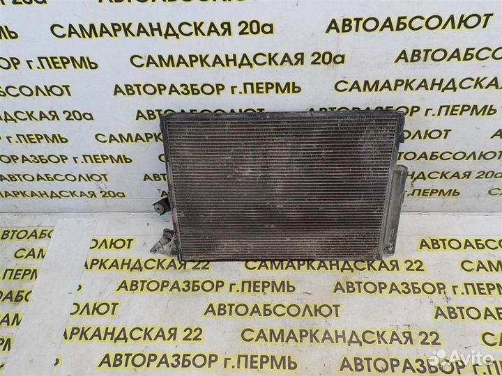 Радиатор кондиционера (конденсер) Toyota Land Cru