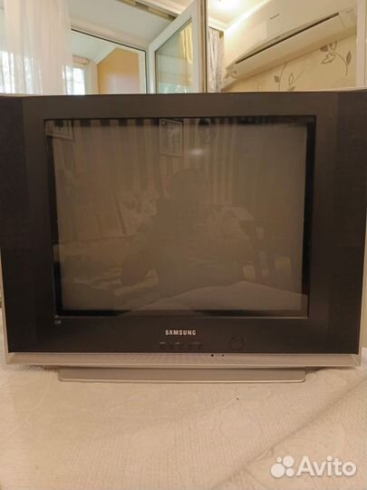 Телевизор samsung