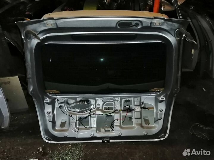 Дверь багажника Mazda Demio DC5W