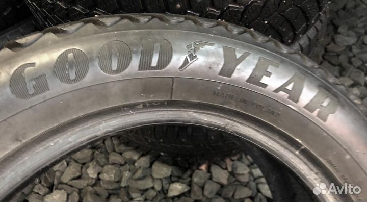 Goodyear Ultragrip Ice Arctic 195/55 R15