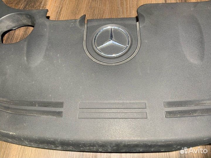 Накладка мотора передняя Mercedes-Benz R-Class