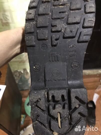 Резиновые сапоги