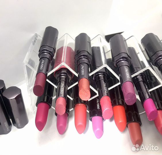 Помада Шисейдо