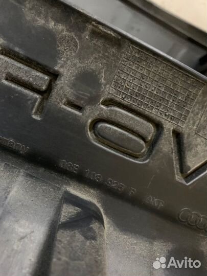 Декоративная крышка двигателя Audi A6 C7 chva 2013