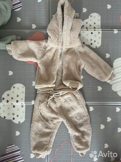 Костюм на ребенка 68-74 см
