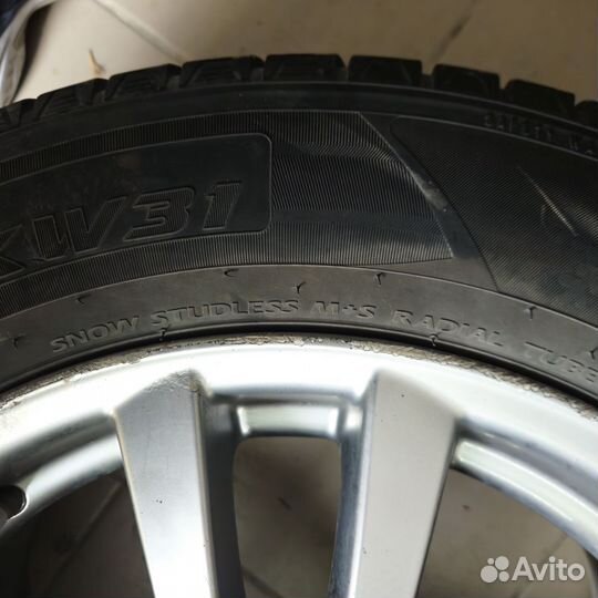 Kumho I'Zen KW31 235/60 R18 107D