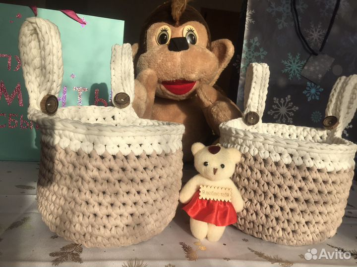 Набор вязанных подвесных корзин