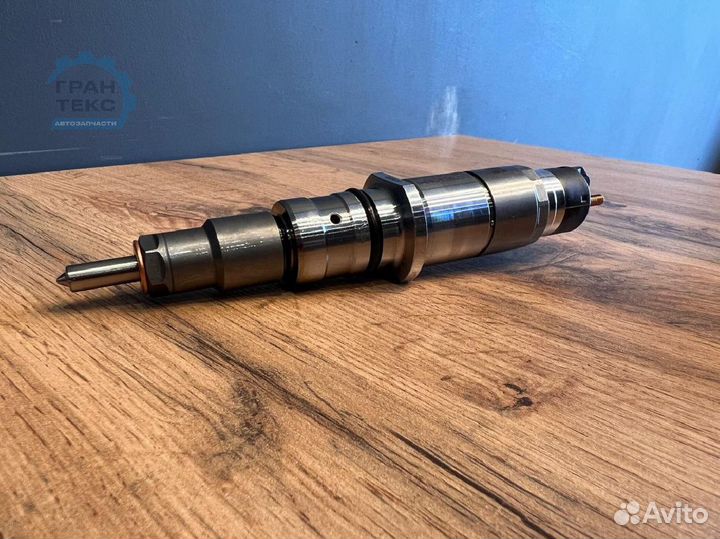 Дизельная форсунка 445120231