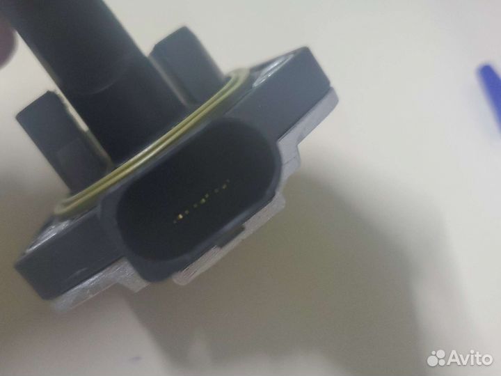 Датчик уровня масла VAG Audi/Skoda/Volkswagen