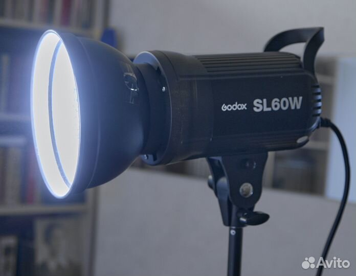 Студийный свет godox SL60W