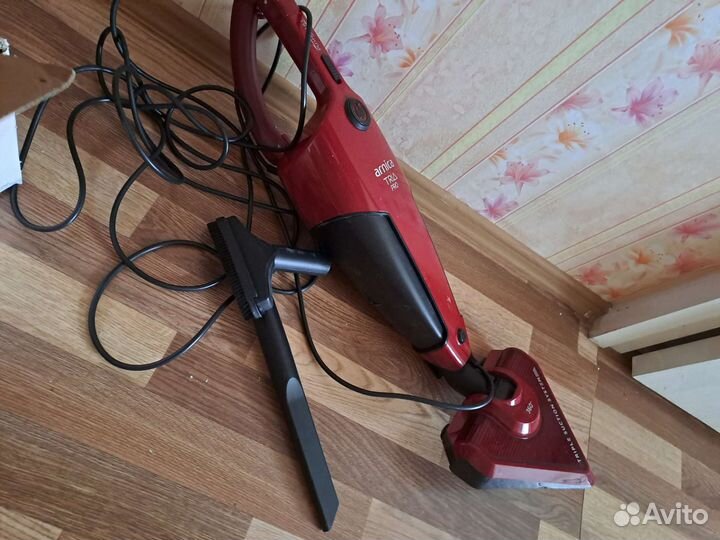 Вертикальный пылесос