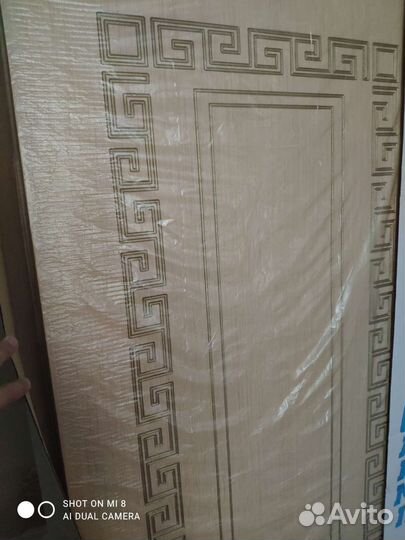 Двери межкомнатные деревянные новые