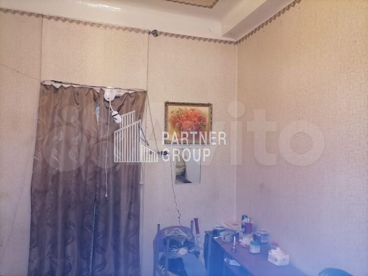 Комната 16,3 м² в > 9-к., 2/4 эт.