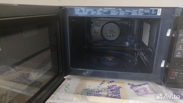 Микроволновая печь Samsung новая