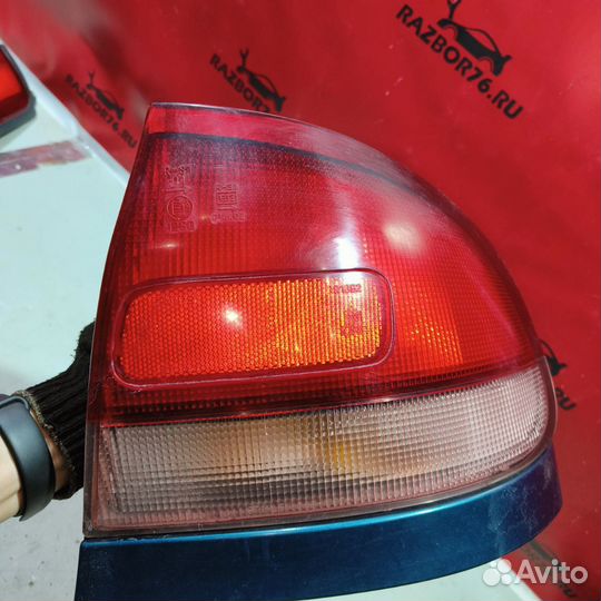 Фонарь задний правый Mazda 626 GE лифтбек