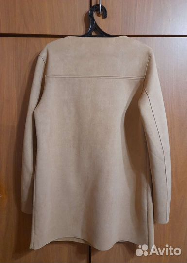 Новое пальто женское демисезонное 48