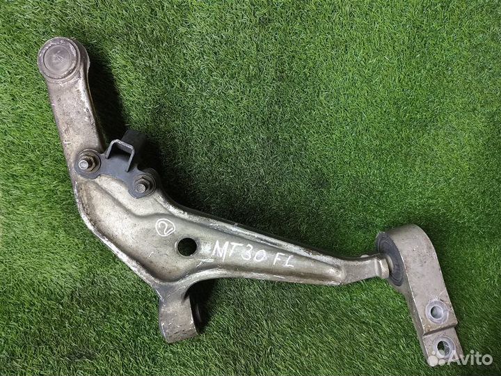 Рычаг подвески передний левый Nissan X-Trail NT30